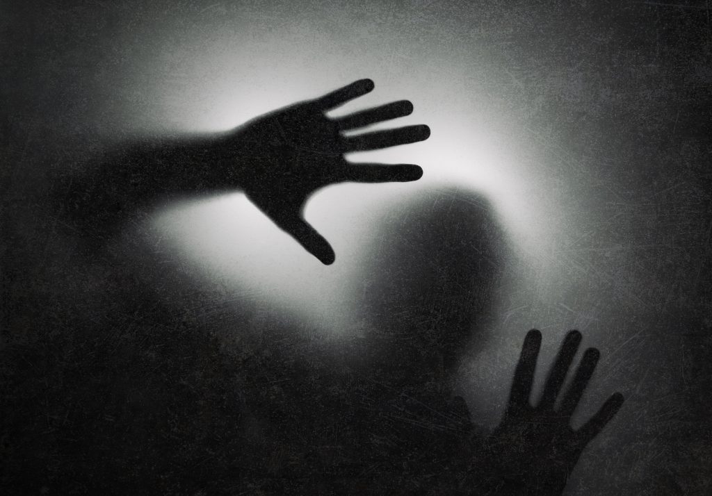 Reseña de El exorcismo de mi mejor amiga, Itinerario de Literatura Fantástica, Terror y Ciencia Ficción, Escuela de Escritores -IMG4-613